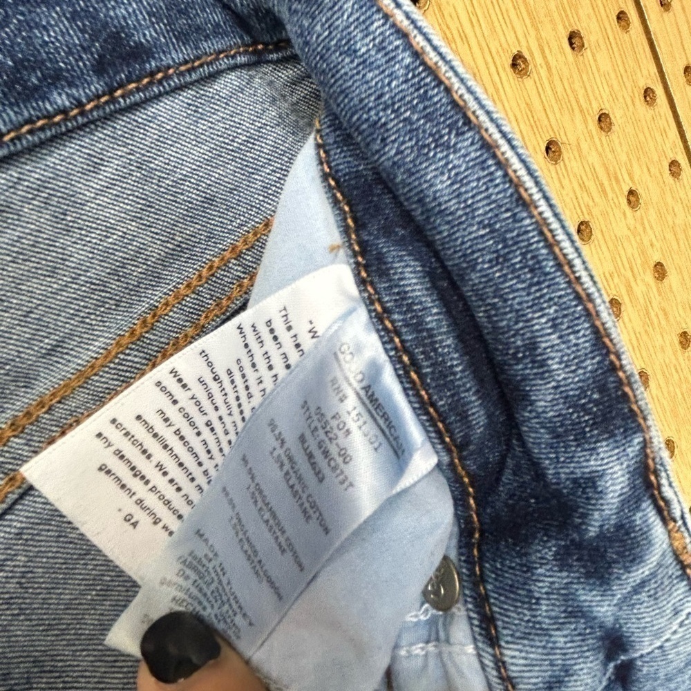 Good American Skinny Cropped Jeans - Picture 6 of 6